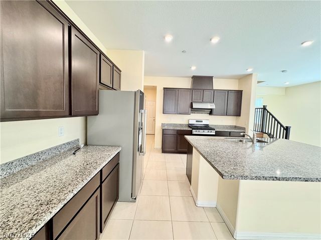 6088 Castle Gardens Avenue, Las Vegas, NV 89130