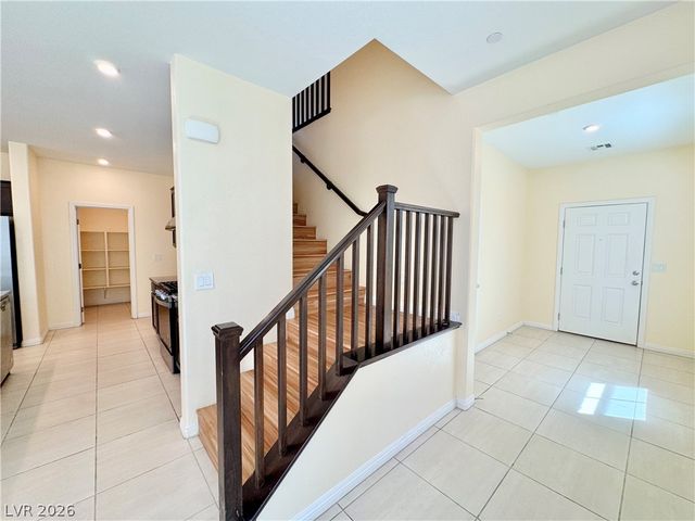 6088 Castle Gardens Avenue, Las Vegas, NV 89130