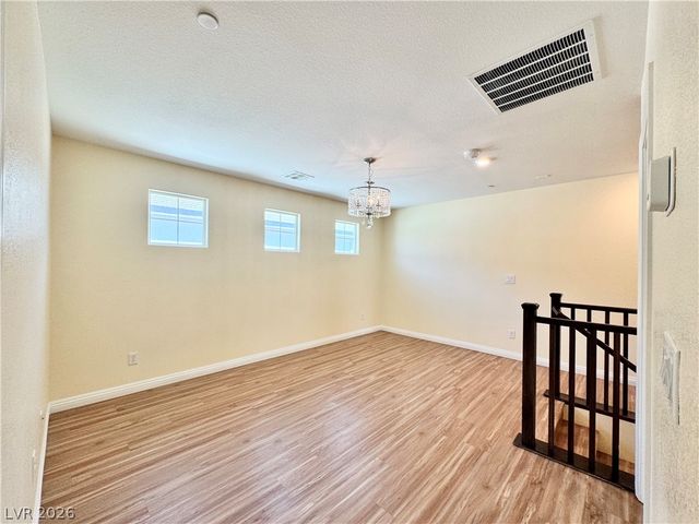 6088 Castle Gardens Avenue, Las Vegas, NV 89130