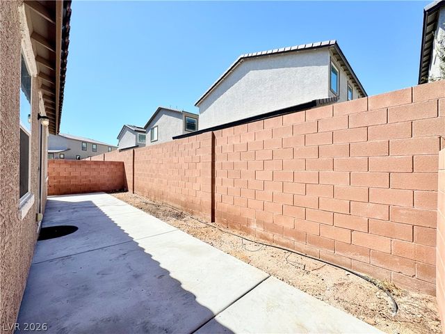 6088 Castle Gardens Avenue, Las Vegas, NV 89130