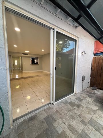 600 NW 107th Ave 9B, Miami, FL 33172