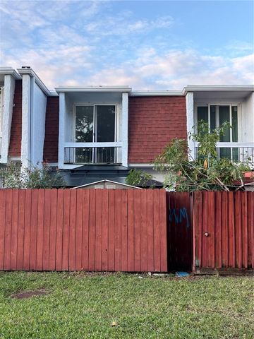 600 NW 107th Ave 9B, Miami, FL 33172