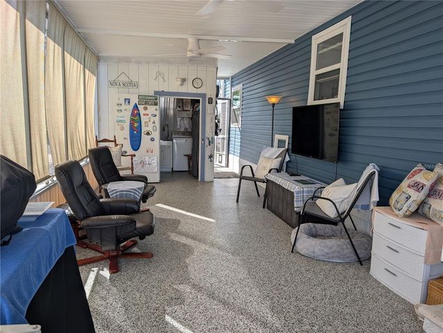 82093 1ST AVENUE N, Pinellas Park, FL 33781