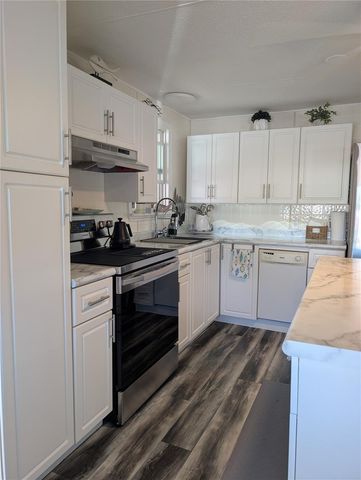 82093 1ST AVENUE N, Pinellas Park, FL 33781