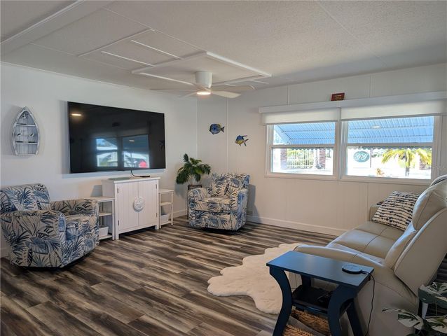 82093 1ST AVENUE N, Pinellas Park, FL 33781