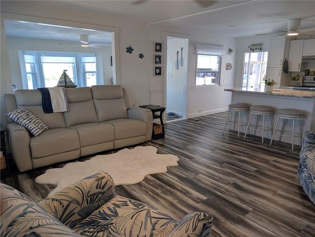 82093 1ST AVENUE N, Pinellas Park, FL 33781