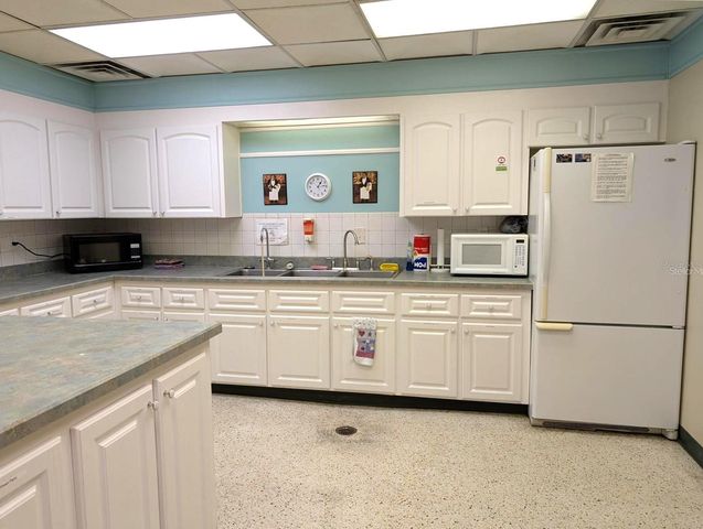 82093 1ST AVENUE N, Pinellas Park, FL 33781