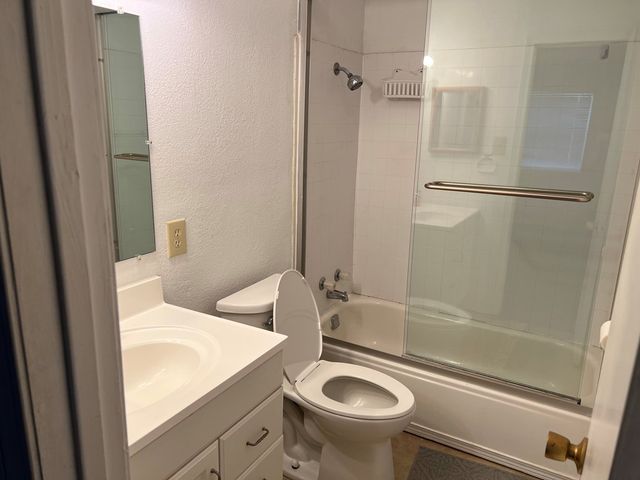 1407 S McElroy, Crane, TX 79731