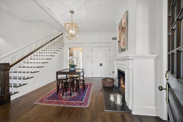 875 GORDON Terrace, Winnetka, IL 60093