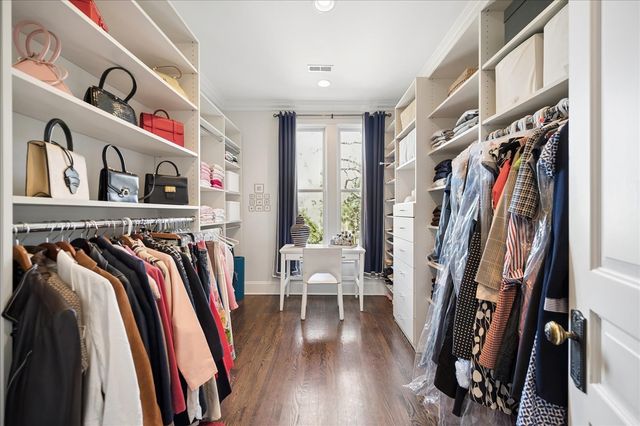 875 GORDON Terrace, Winnetka, IL 60093