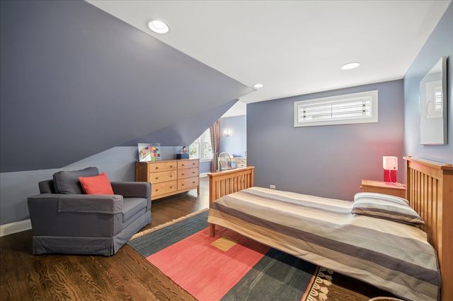 875 GORDON Terrace, Winnetka, IL 60093