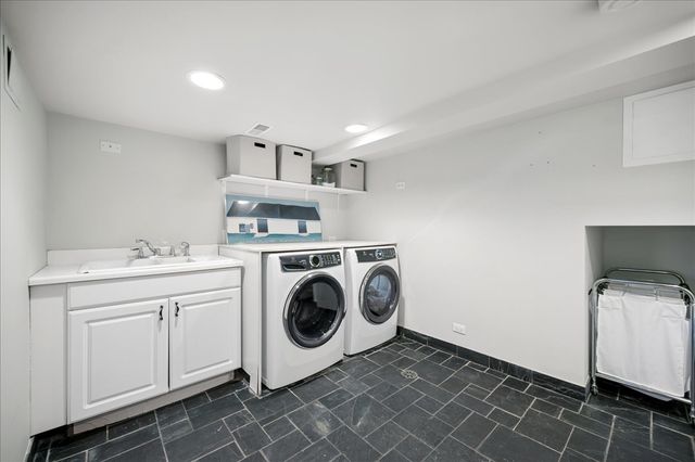 875 GORDON Terrace, Winnetka, IL 60093