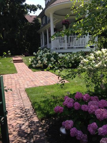 875 GORDON Terrace, Winnetka, IL 60093