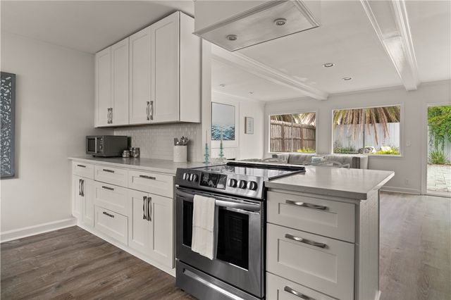 4318 7th Street, St Simons Island, GA 31522