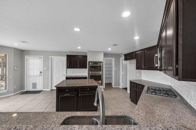 6606 Granbury Road, Manvel, TX 77578