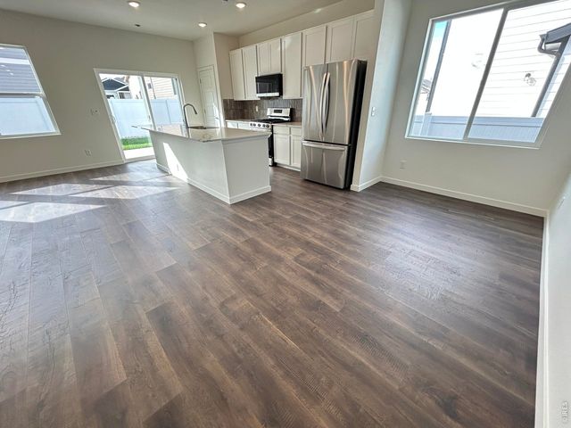529 85th Ave, Greeley, CO 80634