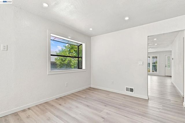 931 Hargus Ave, Vallejo, CA 94591
