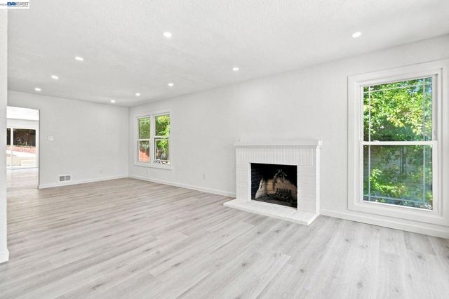 931 Hargus Ave, Vallejo, CA 94591
