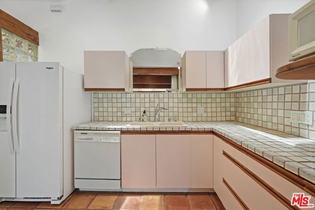 3460 Angelus Avenue, Glendale, CA 91208