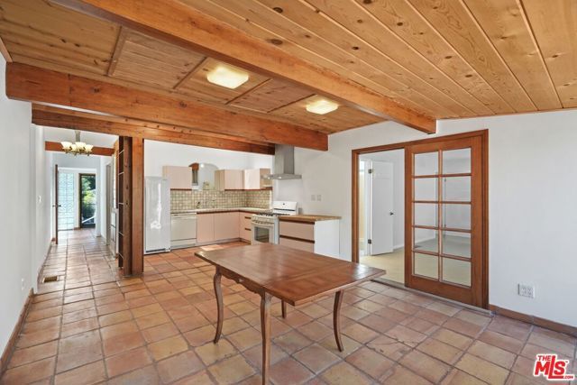 3460 Angelus Avenue, Glendale, CA 91208