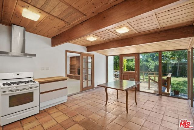 3460 Angelus Avenue, Glendale, CA 91208