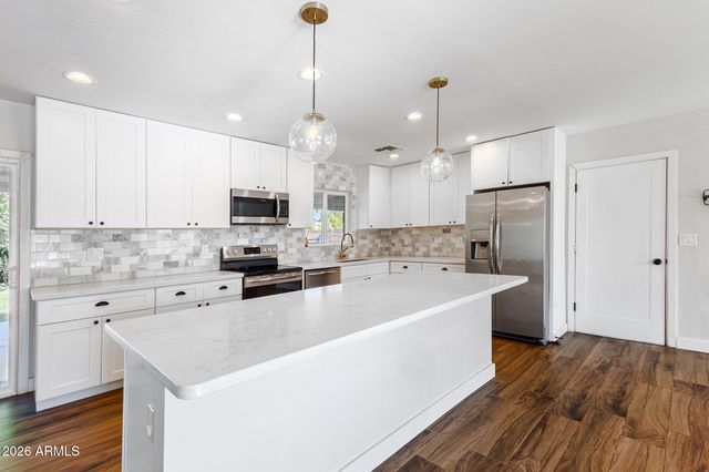 6517 N 16TH Drive, Phoenix, AZ 85015