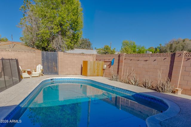 6517 N 16TH Drive, Phoenix, AZ 85015