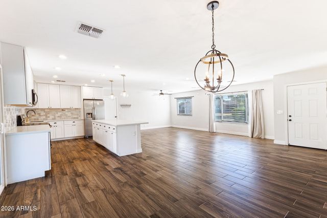 6517 N 16TH Drive, Phoenix, AZ 85015