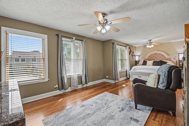 30W100 Maplewood Drive, Warrenville, IL 60555