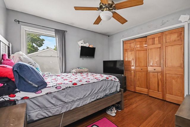 30W100 Maplewood Drive, Warrenville, IL 60555