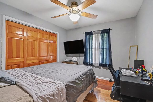 30W100 Maplewood Drive, Warrenville, IL 60555
