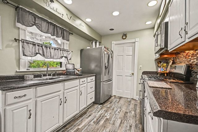 30W100 Maplewood Drive, Warrenville, IL 60555