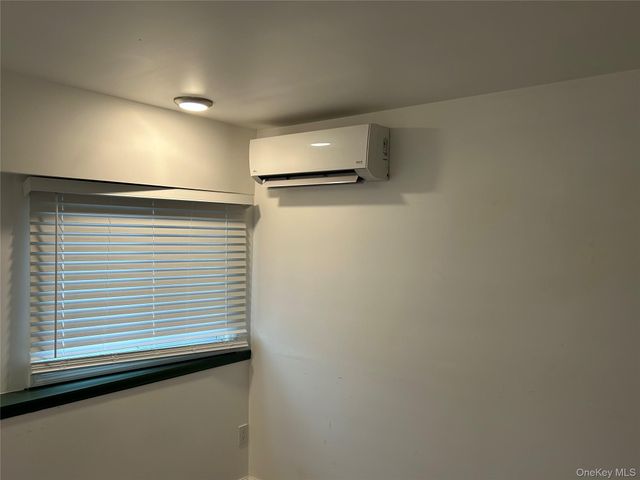 717 Modena Country Club, Gardiner, NY 12525