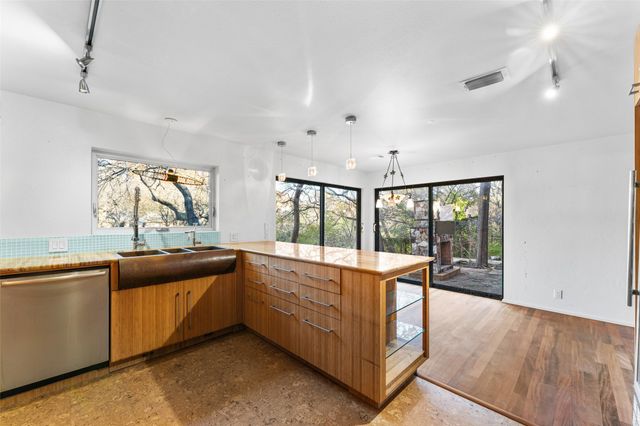 607 Shadywood Lane, Richardson, TX 75080