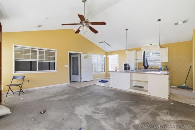 1827 Platter, Calera, OK 74730