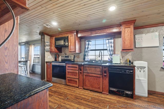 1827 Platter, Calera, OK 74730