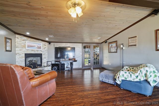 1827 Platter, Calera, OK 74730