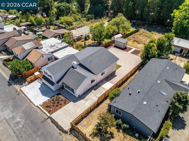 679 El Centro Rd, El Sobrante, CA 94803