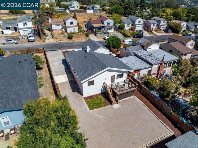 679 El Centro Rd, El Sobrante, CA 94803