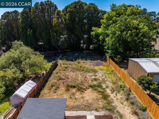 679 El Centro Rd, El Sobrante, CA 94803