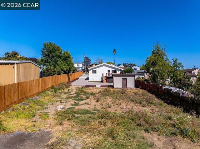 679 El Centro Rd, El Sobrante, CA 94803