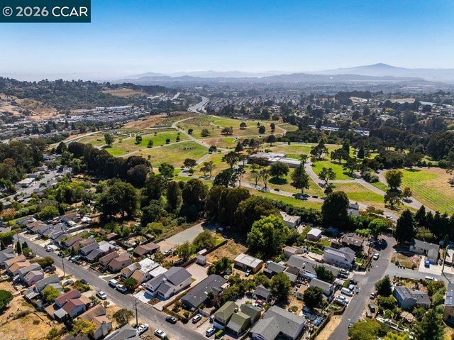 679 El Centro Rd, El Sobrante, CA 94803