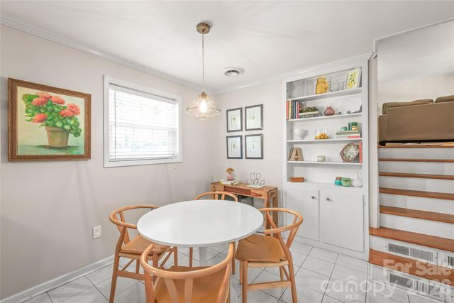 2912 Spring Valley Road, Charlotte, NC 28210