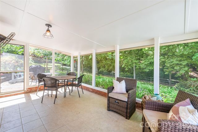2912 Spring Valley Road, Charlotte, NC 28210