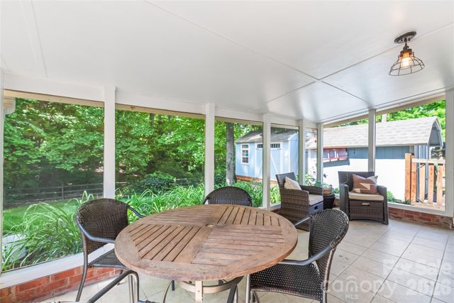 2912 Spring Valley Road, Charlotte, NC 28210