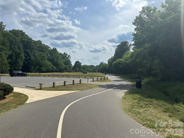 2912 Spring Valley Road, Charlotte, NC 28210