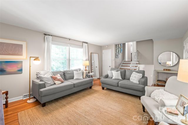 2912 Spring Valley Road, Charlotte, NC 28210