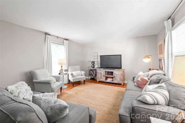 2912 Spring Valley Road, Charlotte, NC 28210