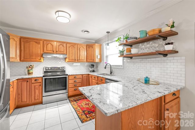 2912 Spring Valley Road, Charlotte, NC 28210