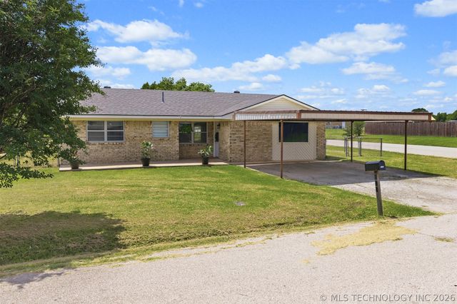 115 Laurel Street, Lone Grove, OK 73443
